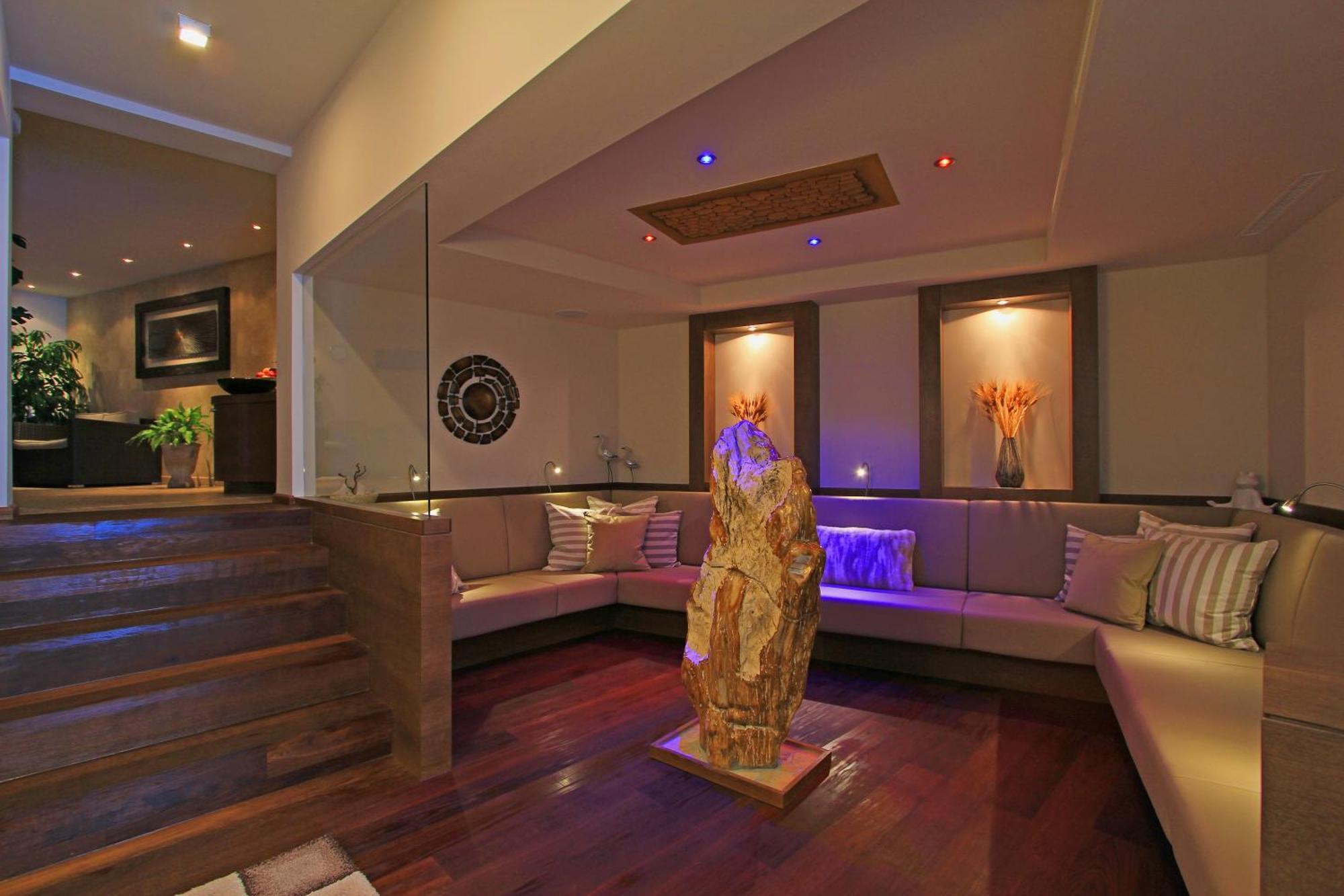 Hotel Garni - Restaurant Kaminstube Sankt Anton am Arlberg Exteriör bild